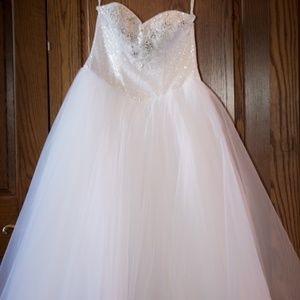 David's Bridal Ball Gown Wedding Dress
